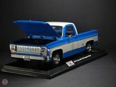 1:18 Maisto 1974 Chevrolet  C10 Cheyenne Super Pick-Up