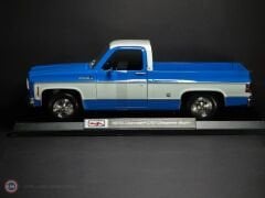 1:18 Maisto 1974 Chevrolet  C10 Cheyenne Super Pick-Up