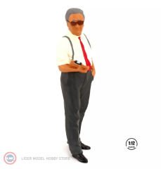 1:12 Figur  Enzo Ferrari with clipboard