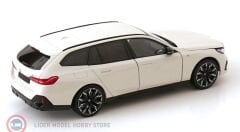 1:18 Minichamps 2024 BMW i5 M60 Touring - white metallic