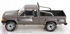1:18 KK Scale 1985 Toyota Hilux Truck Xtra Cab 4x4