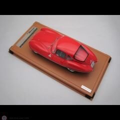 1:18 Tecnomodel 1953 Alfa Romeo C52 Disco Volante coupe