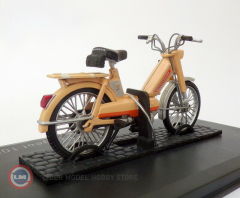 1:18 1972 Peugeot 103 L