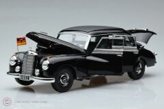 1:18 Norev 1955 Mercedes Benz 300 W186 Konrad Adenauer