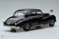1:18 Norev 1955 Mercedes Benz 300 W186 Konrad Adenauer