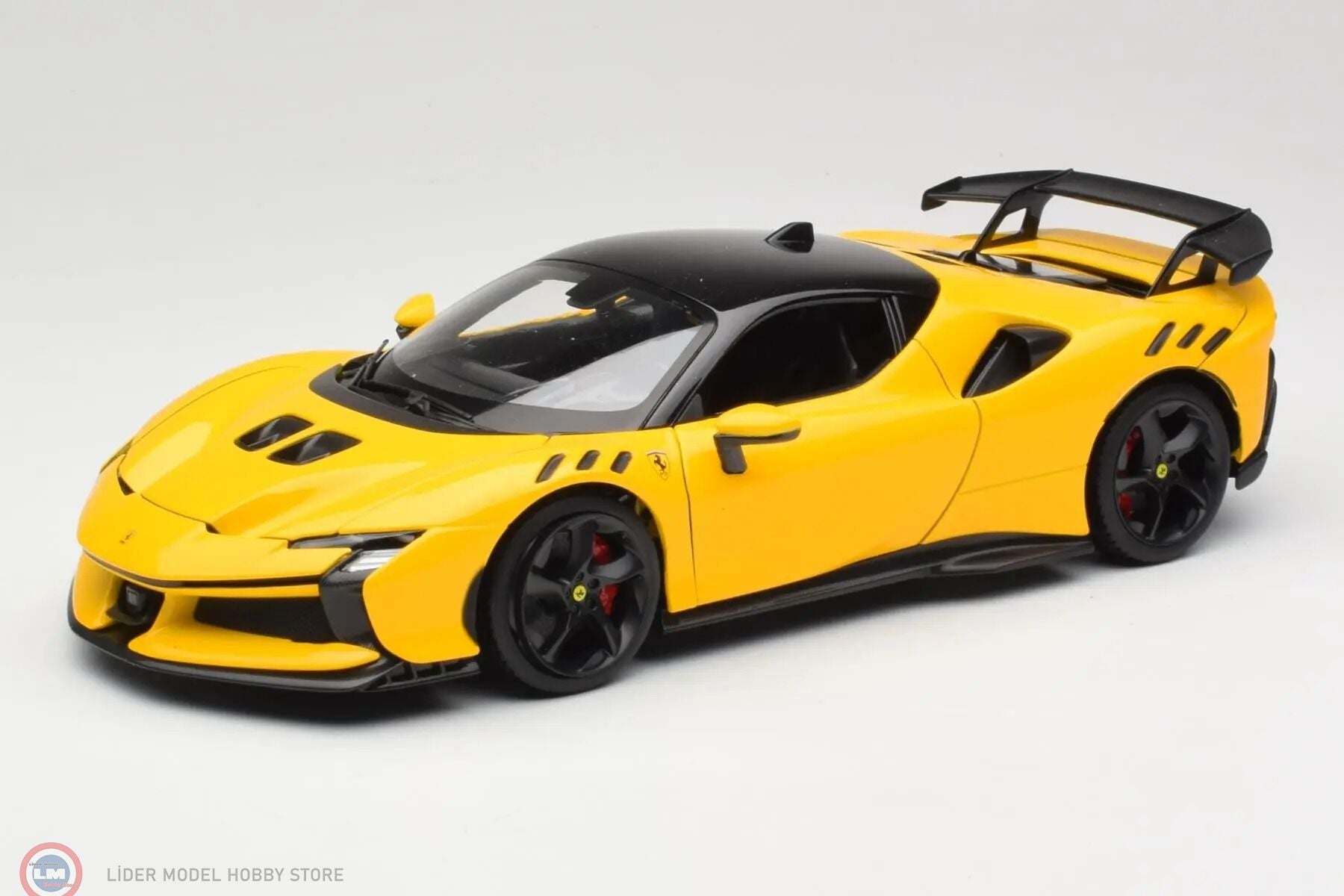 1:18 Burago 2024 FERRARI SF90XX STRADALE  - Giallo Modena
