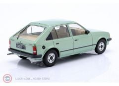 1:18 Triple9 1984 Opel Kadett D 5-door