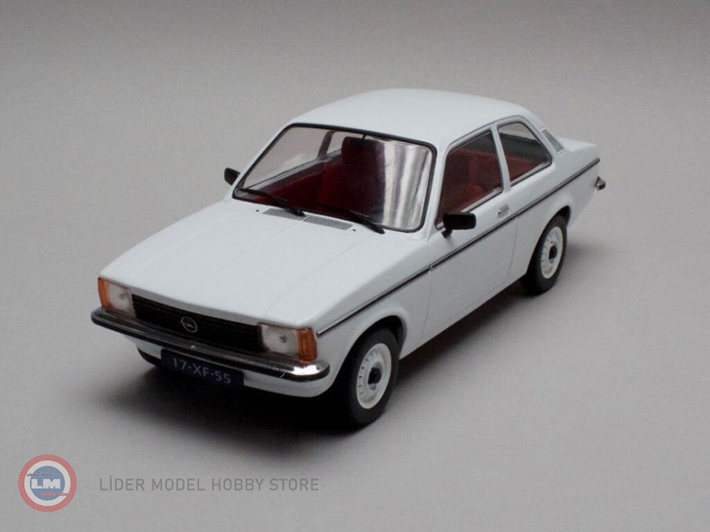 1:18 Triple Opel Kadett C2 1977 White-red