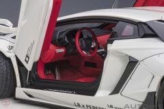 1:18 Autoart Liberty Walk LB Works Lamborghini Aventador