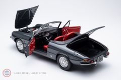 1:18 1966 Alfa Romeo  1600 Duetto Spider