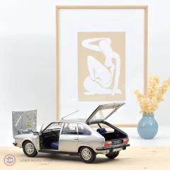 1:18 1979 Renault 30 TX