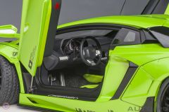 1:18 Autoart Liberty Walk LB Works Lamborghini Aventador Yeşil