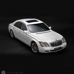 1:18 Autoart Maybach W240 SWB 57S V12 2005