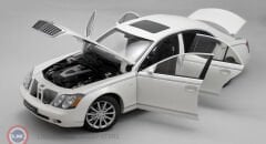 1:18 Autoart Maybach W240 SWB 57S V12 2005