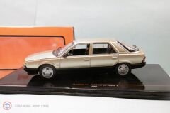 1:43 IXO 1986 Renault 25 Phase 1