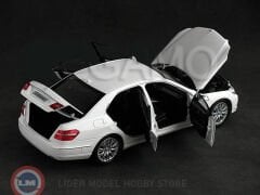 1:18 Minichamps 2009 Mercedes Benz E Class W212