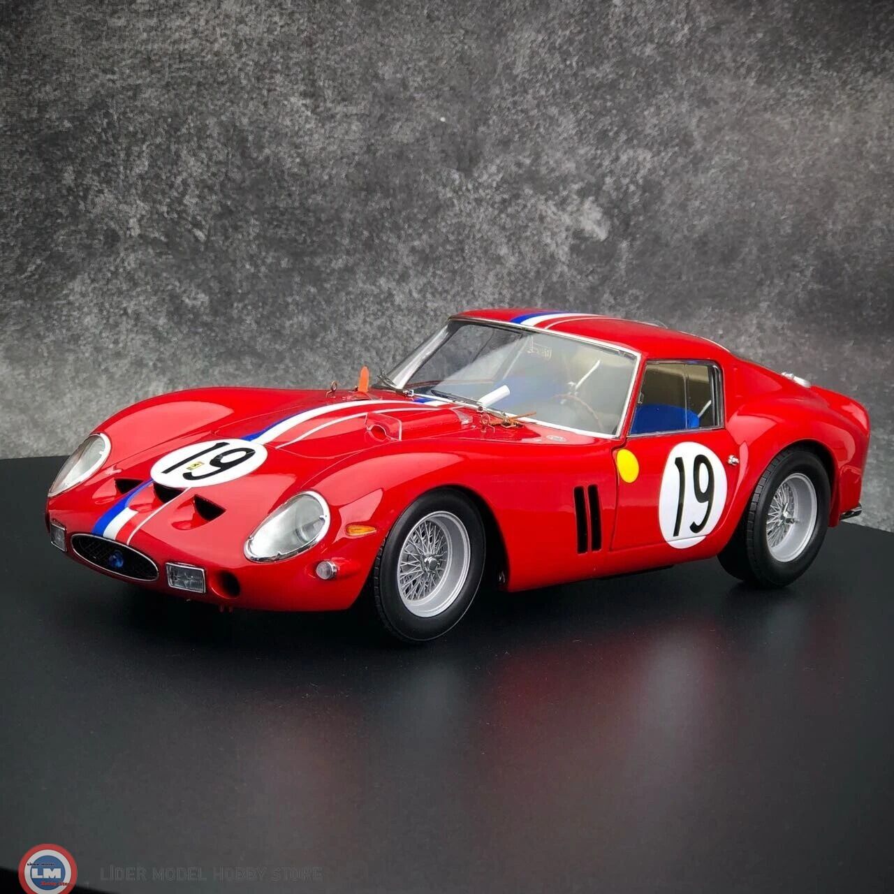 1:18 Kyosho 1962 Ferrari 250 GTO #19 2nd Place Le Mans