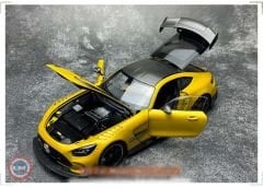 1:18 2021 Mercedes Benz AMG GT Black Series Solar Beam