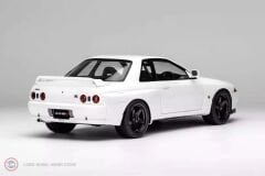 1:18 Motorhelix 1991 Nissan Skyline GT-R (R32) Customized Version