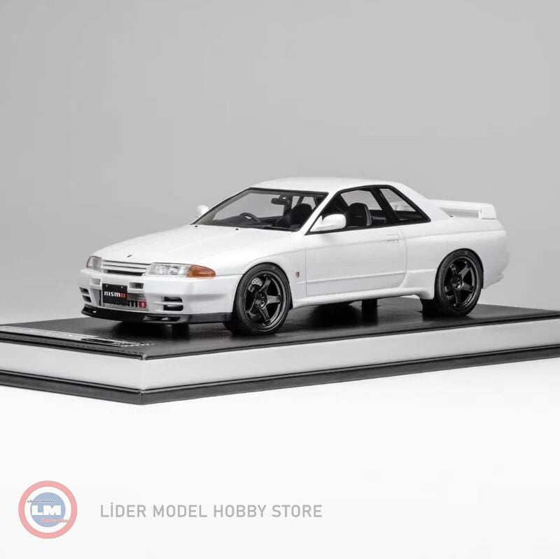 1:18 Motorhelix 1991 Nissan Skyline GT-R (R32) Customized Version
