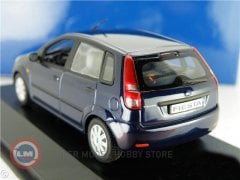 1:43 2002 Ford Fiesta - 4 Door