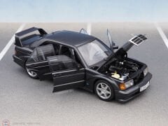 1:18 Autoart 1990 Mercedes Benz 190E EVO 2 2.5 16V