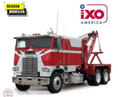 1:43 IXO 1987 Freightliner FLA - Tow Truck