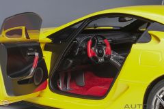 1:18 2010 Lexus LFA Sarı