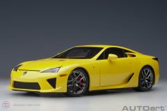 1:18 2010 Lexus LFA Sarı