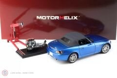 1:18 Motorhelix 2000 Honda S2000 (AP2) SPIDER WITH ENGINE AND Crane ACCESSORIES