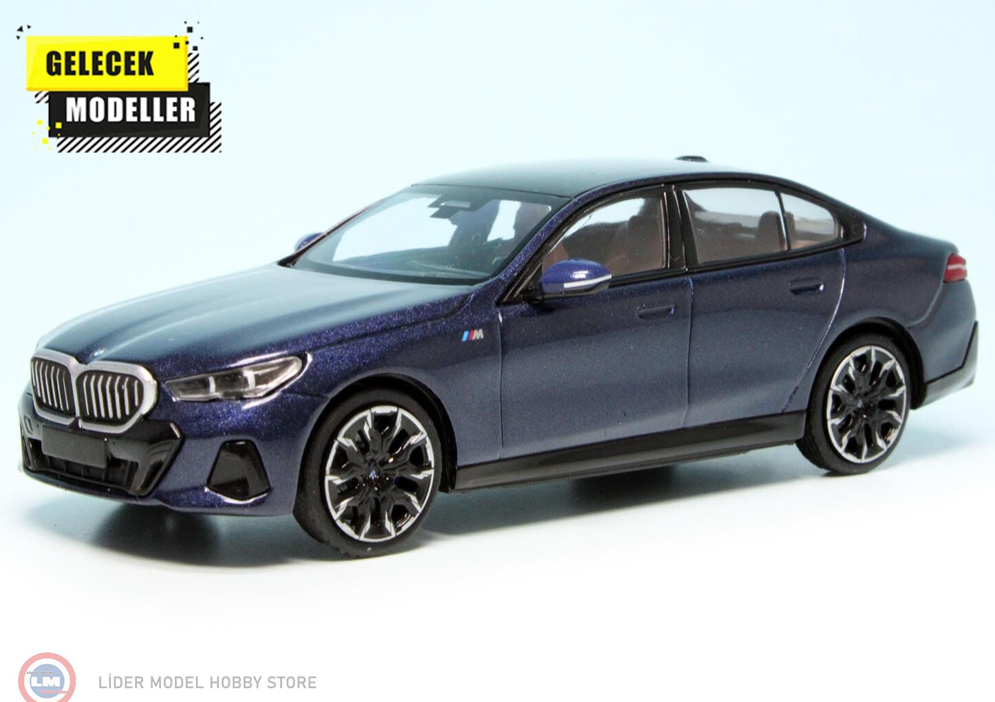 1:43 Minichamps 2023 BMW I5