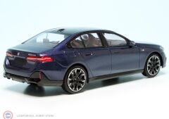 1:43 Minichamps 2023 BMW I5