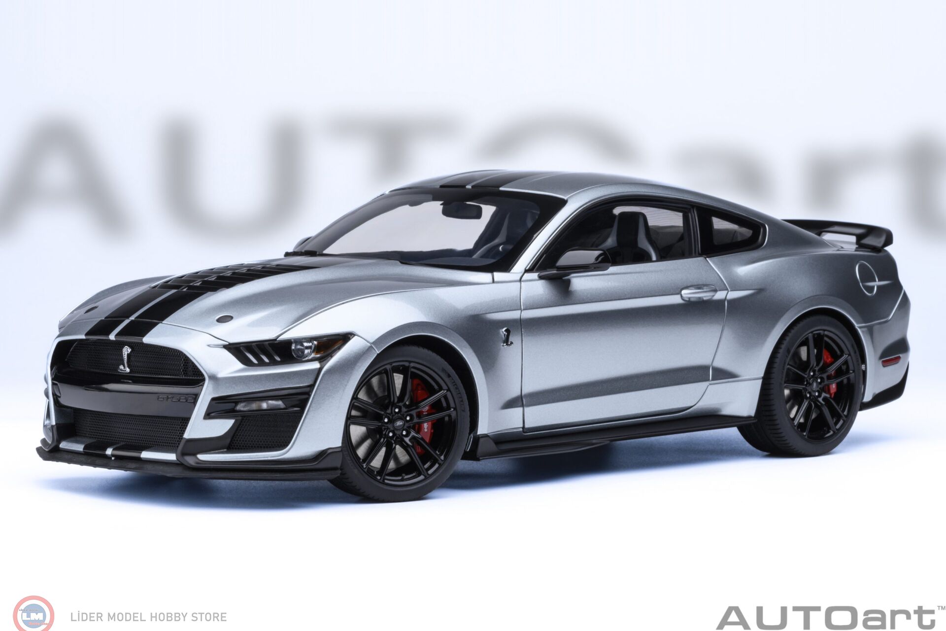 1:18 Autoart 2023 Ford Mustang Shelby GT500 - Iconic Silver