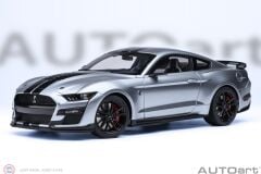 1:18 Autoart 2023 Ford Mustang Shelby GT500 - Iconic Silver