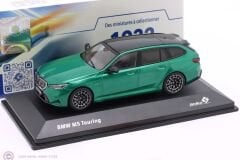 1:43 Solido 2024 BMW M5 Touring (G99) - Isle of Man green metallic