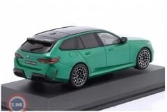 1:43 Solido 2024 BMW M5 Touring (G99) - Isle of Man green metallic