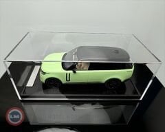 1:18 Motorhelix 2022 Range Rover SV AUTOBIOGRAPHY - Premium Genesis Extended