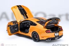 1:18 Autoart 2023 Ford Mustang Shelby GT500 - Cyber Orange