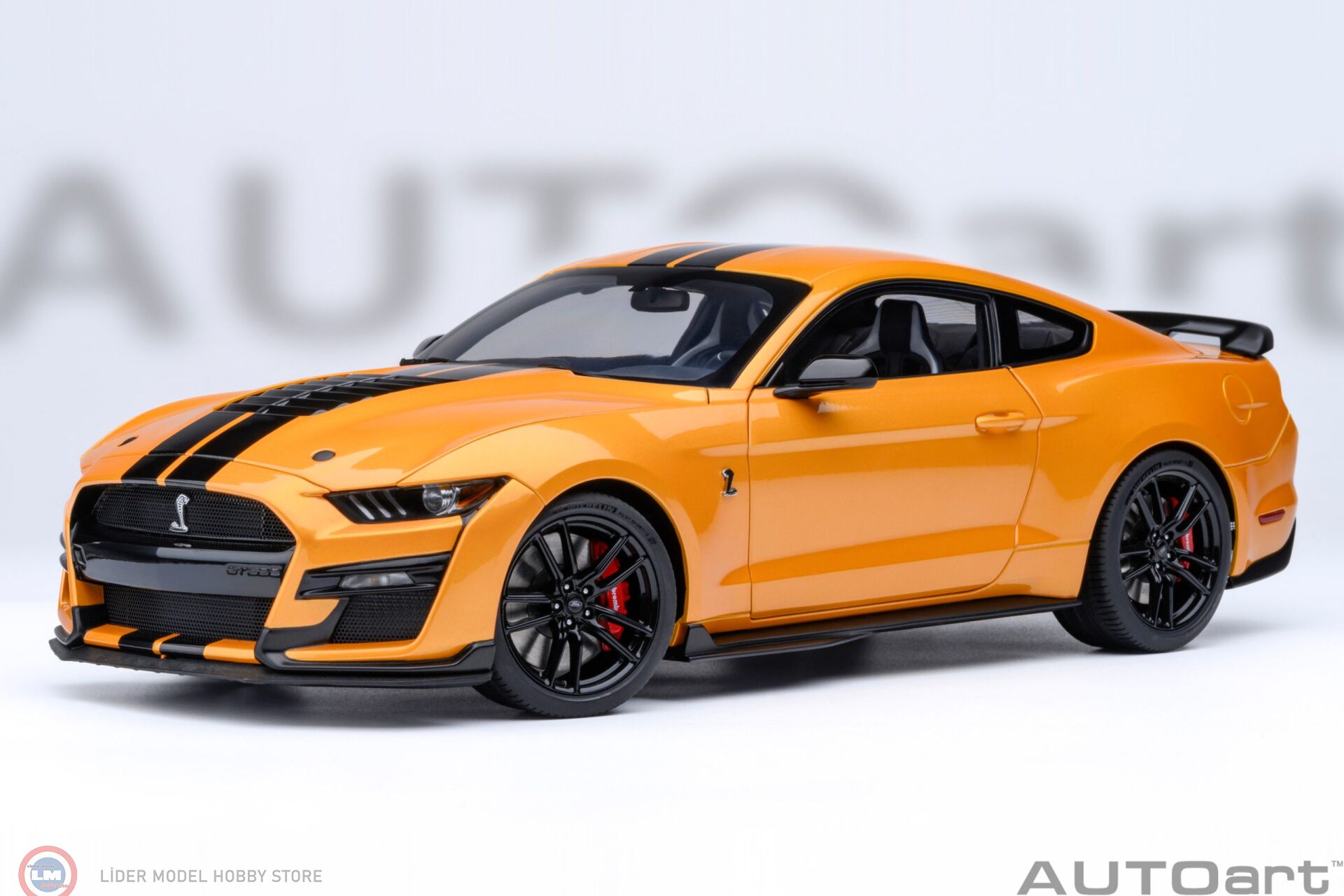 1:18 Autoart 2023 Ford Mustang Shelby GT500 - Cyber Orange