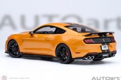 1:18 Autoart 2023 Ford Mustang Shelby GT500 - Cyber Orange
