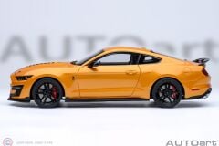 1:18 Autoart 2023 Ford Mustang Shelby GT500 - Cyber Orange