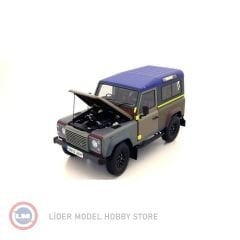 1:18 Almost Real 2015 Land Rover DEFENDER 90 – ‘PAUL SMITH EDITION