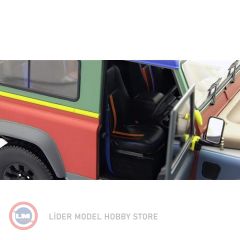 1:18 Almost Real 2015 Land Rover DEFENDER 90 – ‘PAUL SMITH EDITION