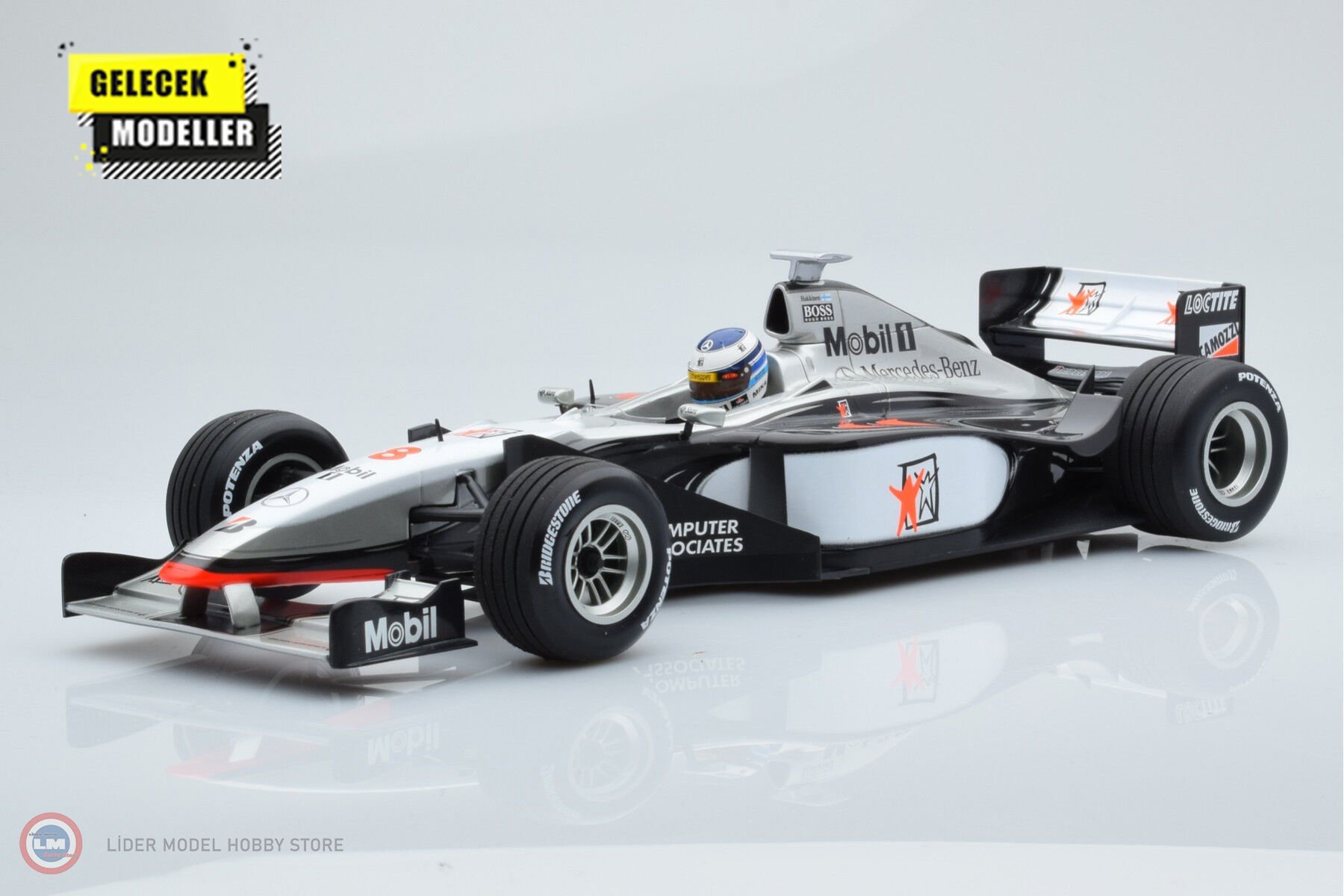 1:18 Minichamps 1998 McLaren Mercedes MP413 #8 Mika Hakkinen World Champion Formula 1