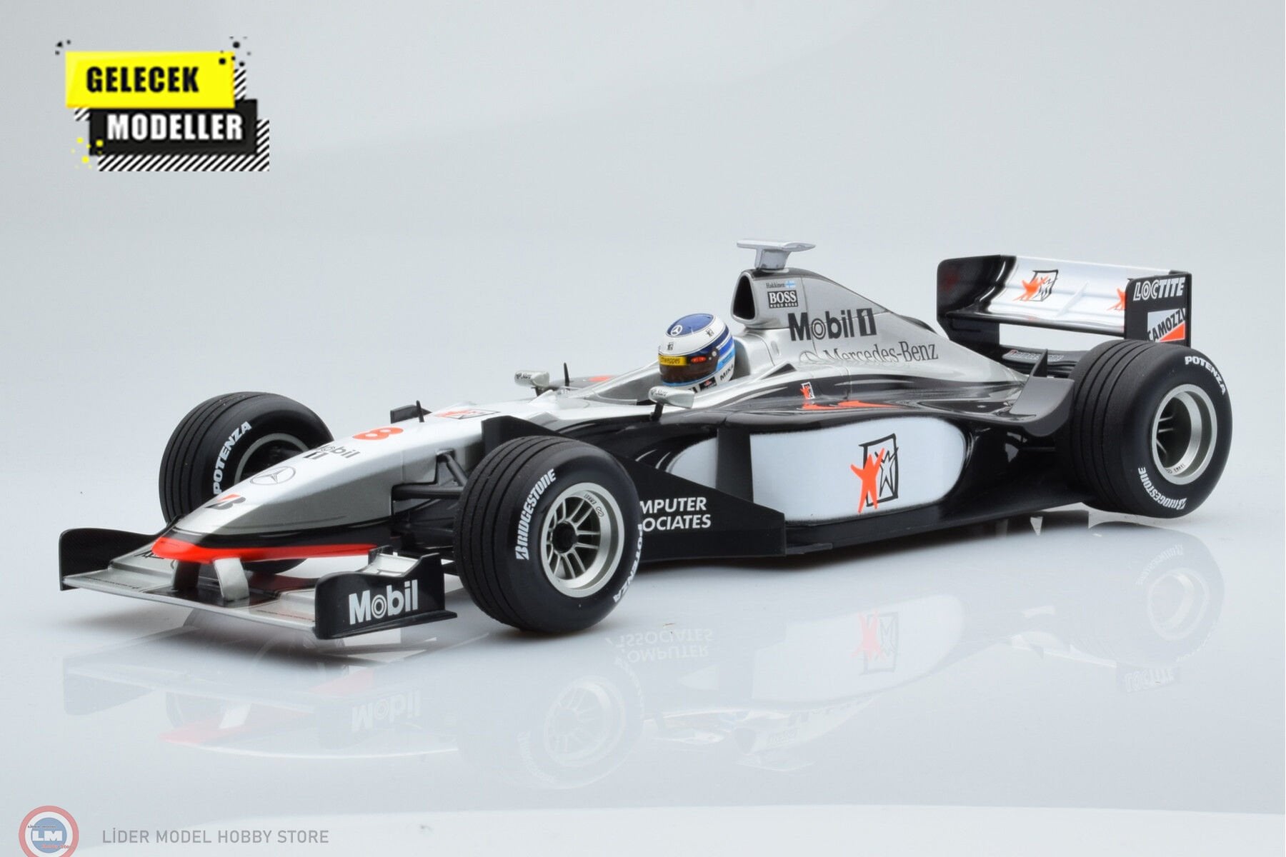 1:18 Minichamps 1998 McLaren Mercedes MP413 #8 Mika Hakkinen World Champion Formula 1