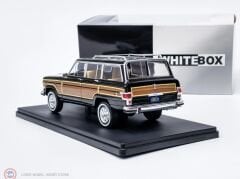 1:24 WhiteBox 1981 Jeep Grand Wagoneer
