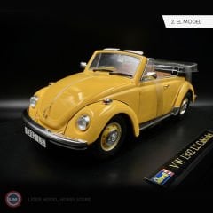 1:18 Revell 1970 Volkswagen Beetle 1302 LS Cabriolet