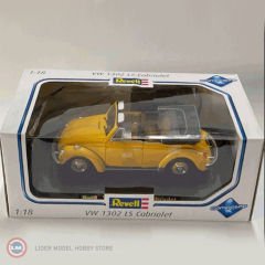 1:18 Revell 1970 Volkswagen Beetle 1302 LS Cabriolet