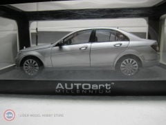 1:18 2007 Mercedes Benz C Class Elegance W204