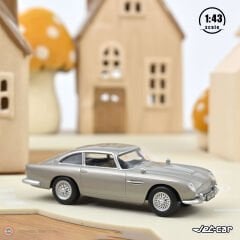 1:43 Norev 270523 1963 Aston Martin DB5 Silver Birch Jet Car